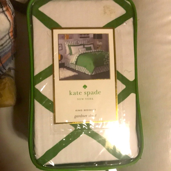 kate spade Bedding Nwot Kate Spade Gardner Street Bedskirt King